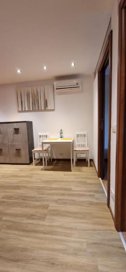 1-Zimmer Appartment In Aprilia Marittima Mit Gemeinschaftspool Exteriér fotografie